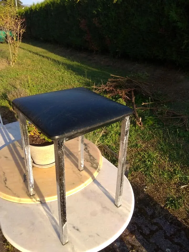 Tabouret années 80, avant
